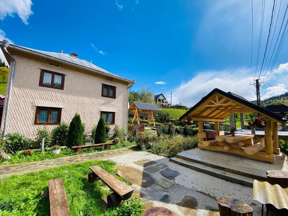 Hotel Casa Agroturistica Tarancuta Din Vatra Moldoviţei Exteriér fotografie