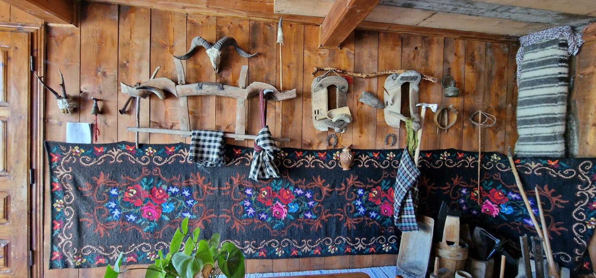 Hotel Casa Agroturistica Tarancuta Din Vatra Moldoviţei Exteriér fotografie